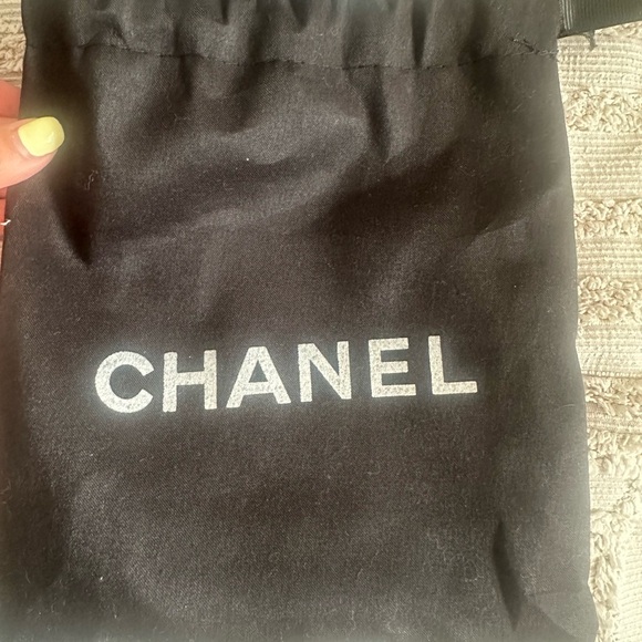 Chanel Silver and Gold Quilted Crossbody Bag - Picture 8 of 8